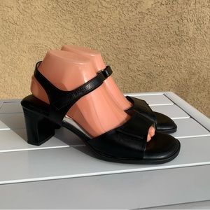 BeautiFeel black leather sandals square toe size 11 (European 41)